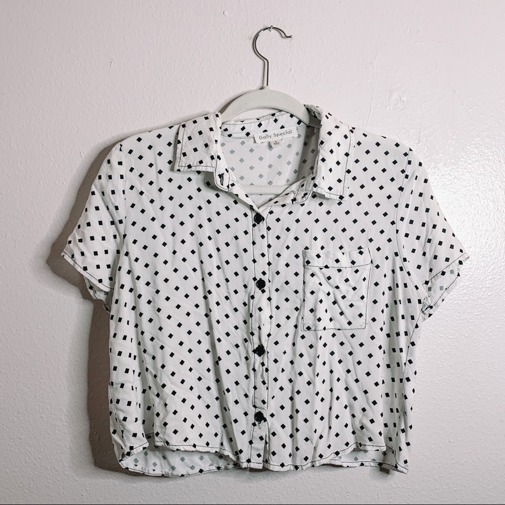 Daily Special Cropped Polkadot Button-Up